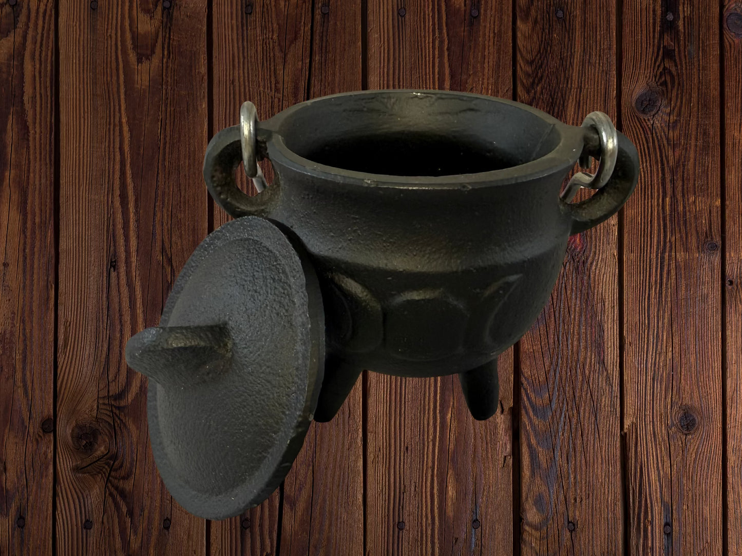 Triple Moon Cast Iron Cauldron with Lid – 3 in