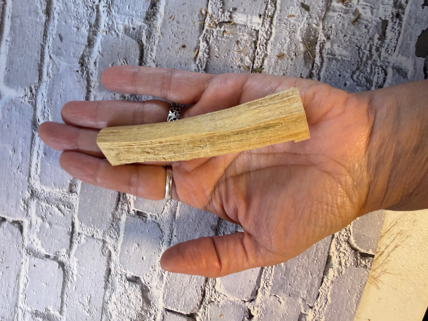 Palo Santo Sticks – 4 in Natural Aromatic Wood