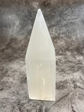 Selenite Point, Tower, Generator