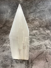 Selenite Point, Tower, Generator