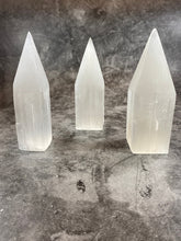 Selenite Point, Tower, Generator