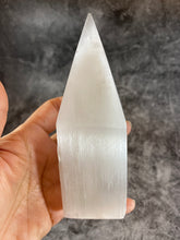 Selenite Point, Tower, Generator