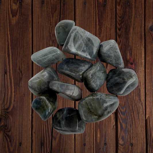 Labradorite Tumble Stone | Intuition, Protection & Transformation Crystal