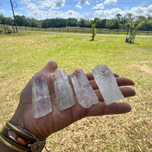 Clear Quartz Crystal Points 2–3″ – Energy Amplifier & Meditation Tools