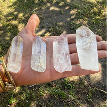 Clear Quartz Crystal Points 2–3″ – Energy Amplifier & Meditation Tools