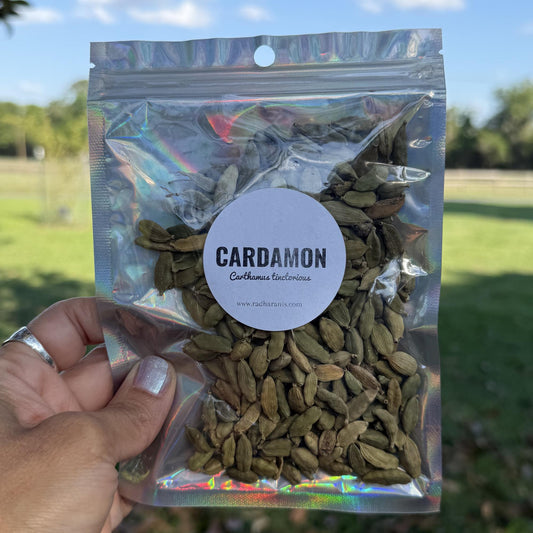 Cardamom Pods – Aromatic Botanical Spice for Tea, Ritual, Apothecary & Herbal Crafting