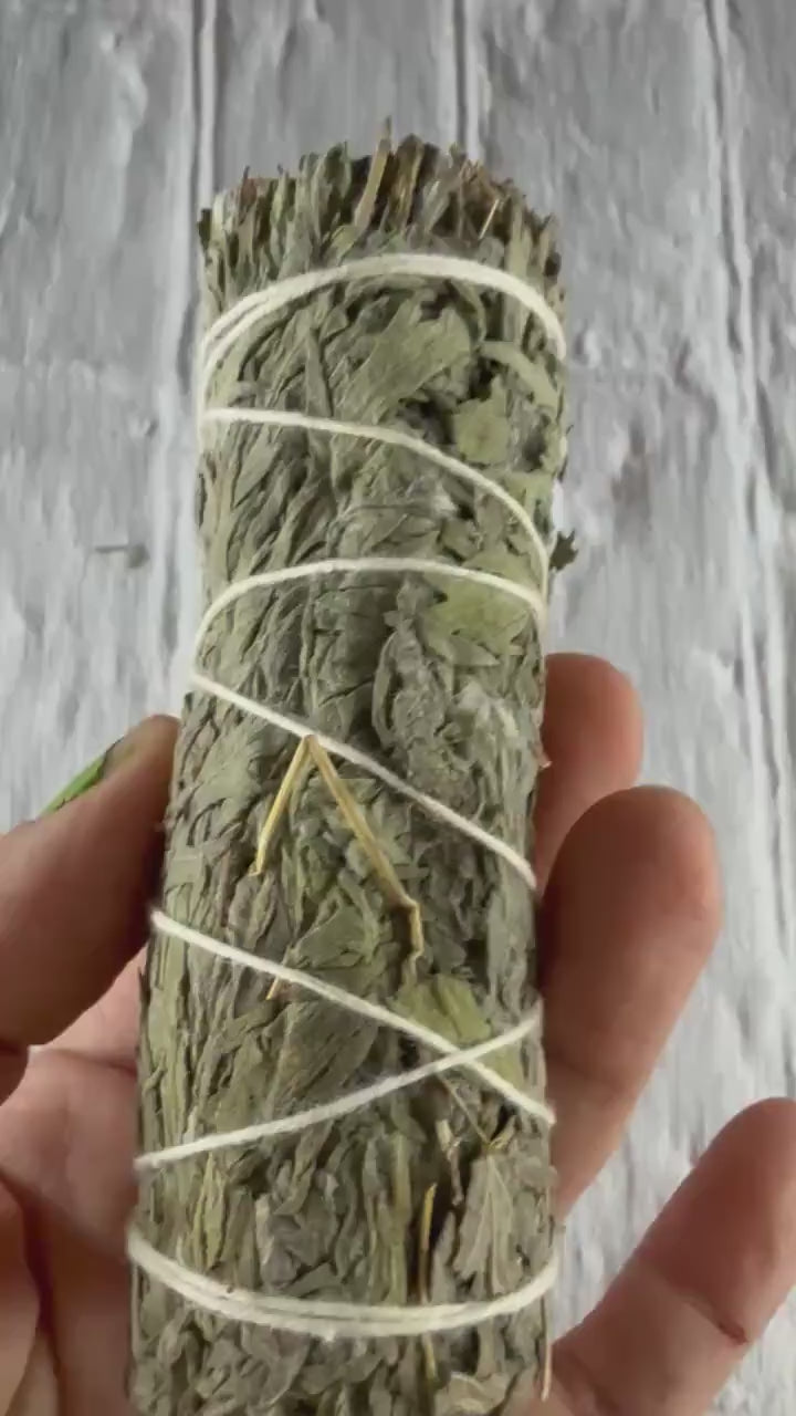 Mugwort Smudge Sticks (Black Sage) – Dreamwork & Cleansing Set