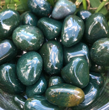 Bloodstone tumbled stone