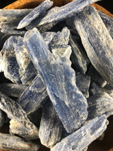 Kyanite blades