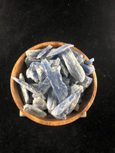 Kyanite blades