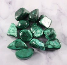 Malachite Tumbled Stones 1.5"