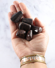 Garnet Tumbled Stones